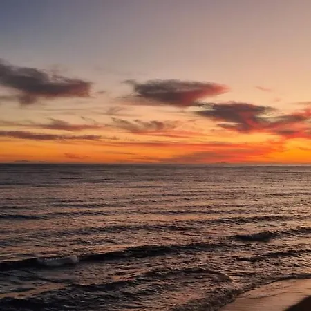 アパート La Cala On The Beach Sunsets View.